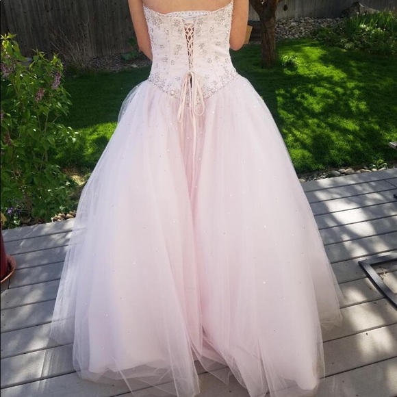 MORI LEE PROM DRESS - Picture 3 of 5